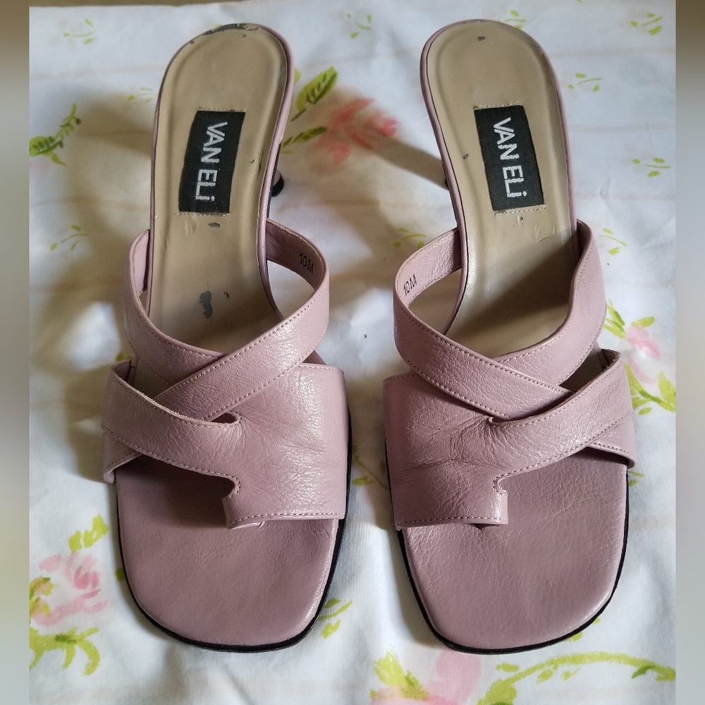 Women's Lavender Leather Van Eli Slip 0n Sandals. Size 10
